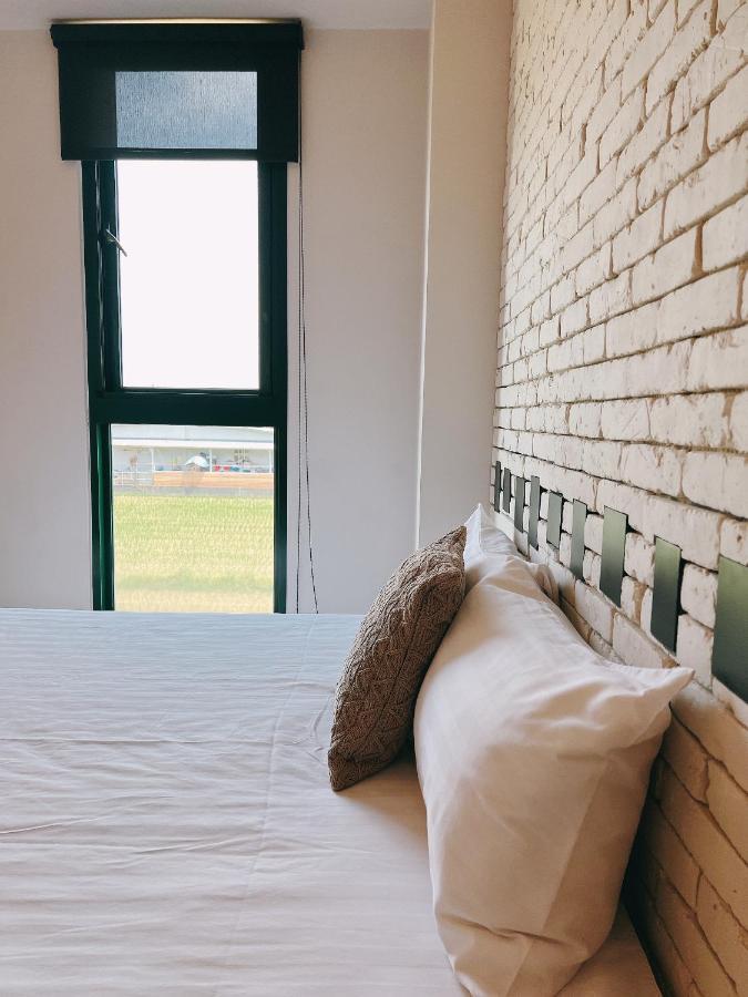 Wei Wei Chu B&B Zhuangwei Dış mekan fotoğraf